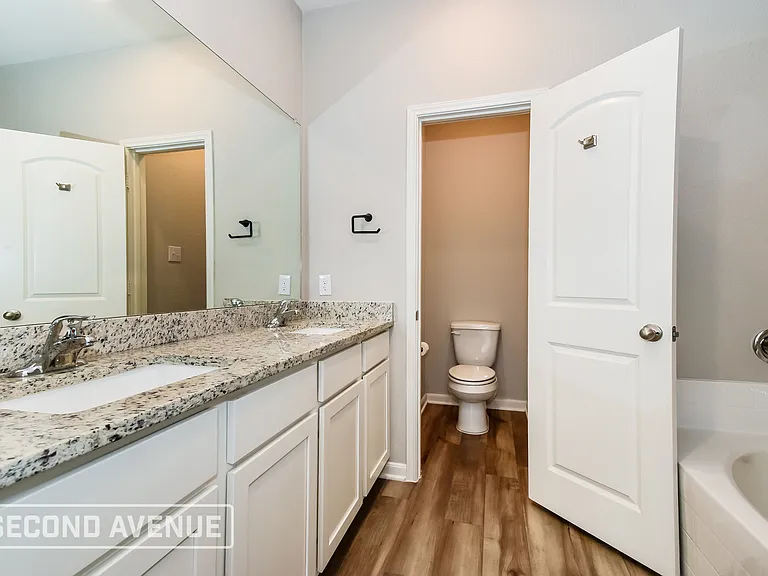 2005 Jeanine Dr — Photo 12