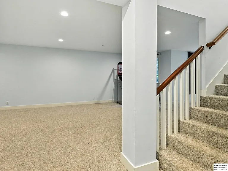 510 S 89th St — Photo 36