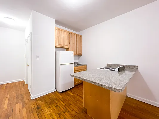 Rented by Compass | media 7