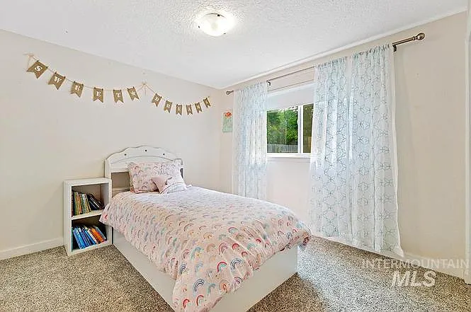 2901 W Teton St — Photo 5