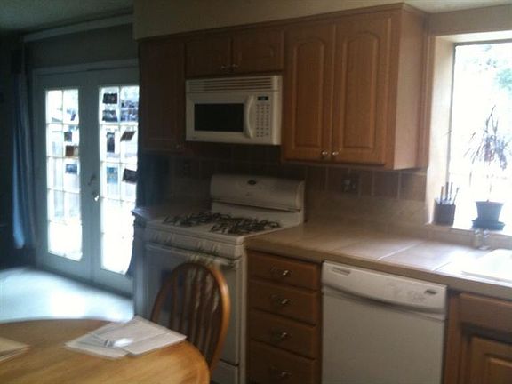 3rd image of 6515 Meadowcreek Way
