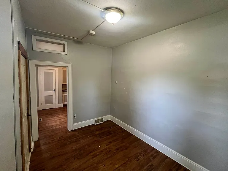 1104 Birch St — Photo 13