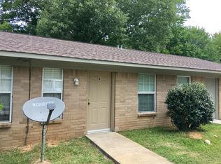 212A Rocket Rd, Longview, TX 75603