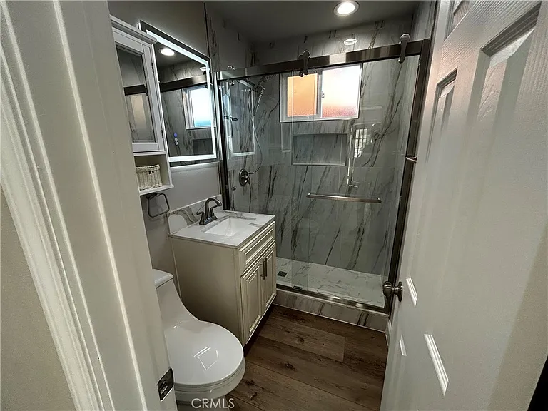 2722 E Wall St #C-D — Photo 9