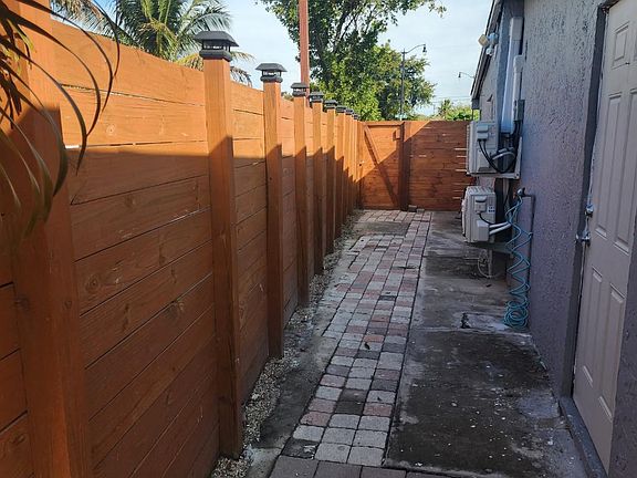 5th image of 1700 NE 51st St