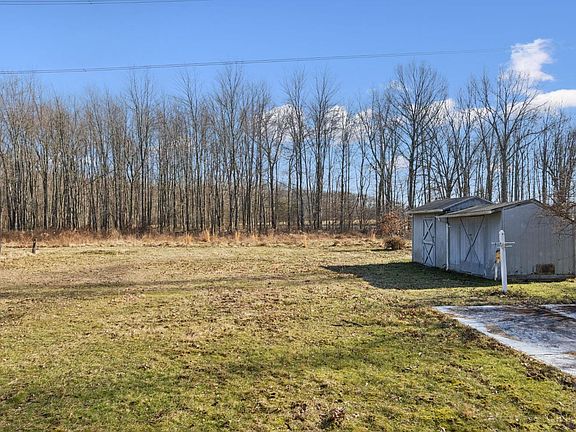5th image of 5885 Wade Rd