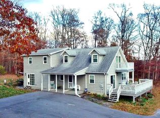 3700 Cherry Run Rd, Hedgesville, WV 25427