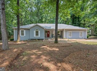 6121 Peake Rd, Macon, GA 31220