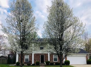 3645 Deerfield Pl, Columbus, IN 47203