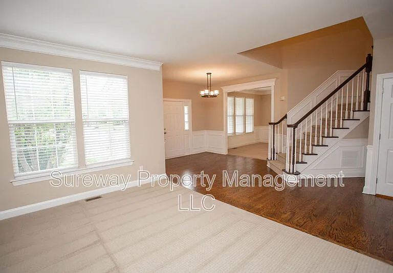 7 Amaryllis Ln — Photo 4