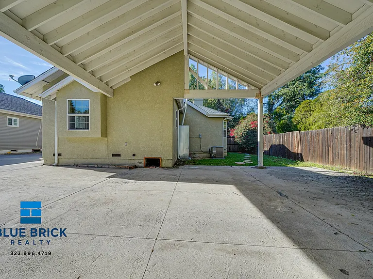 6182 Yolanda Ave — Photo 19
