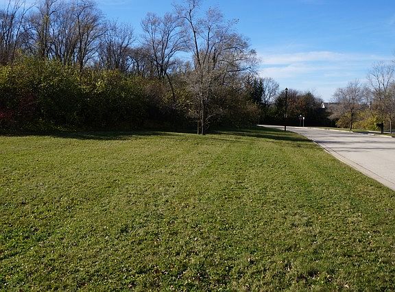 3rd image of 5595 Northcliffe Ln