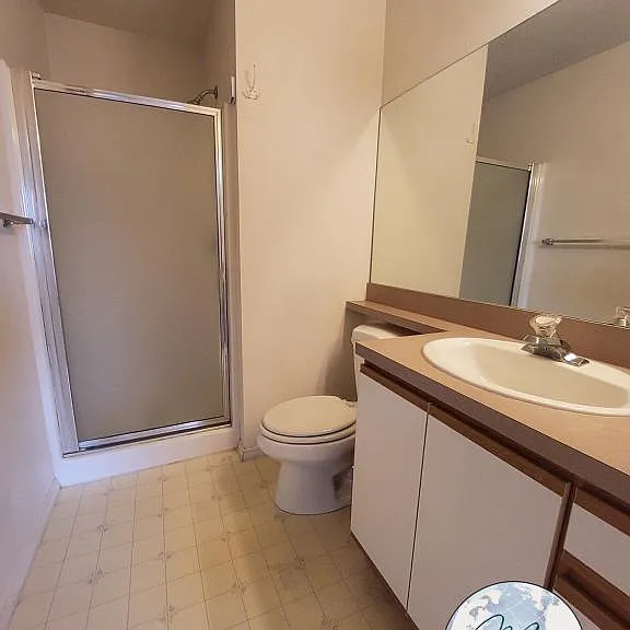 3 bed, 2.0 bath, 1180 sqft, $1,590 — Photo 3