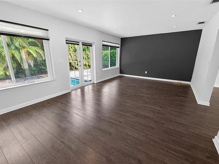 10025 NE 3rd Ave — Photo 19