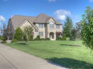 4625 Meadowgrove Dr NW, Carroll, OH 43112