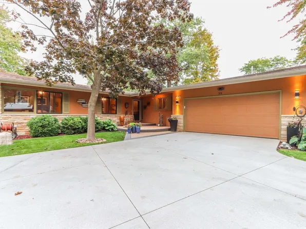 318 FIELDCREST AVENUE, Stevens Point, WI 54481
