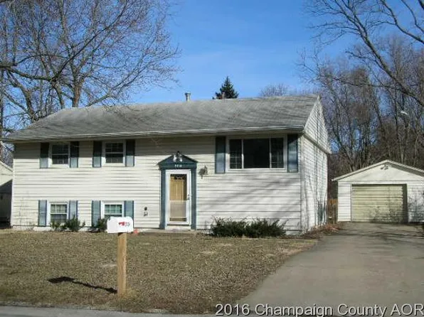 2704 Lawndale Dr, Champaign, IL 61821