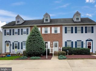 234 Heatherwood Dr, Ephrata, PA 17522