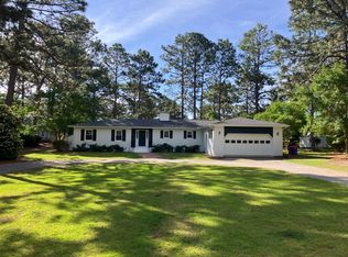 17 Pine Ridge Dr, Whispering Pines, NC 28327