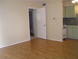 2nd image of 2800 Swisher St APT 215