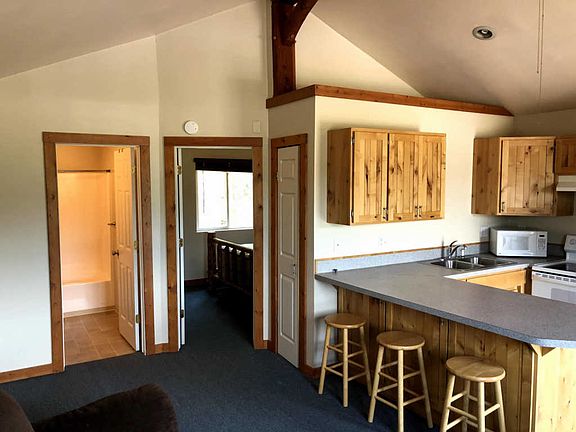 3rd image of 43143 Riverview Dr #6