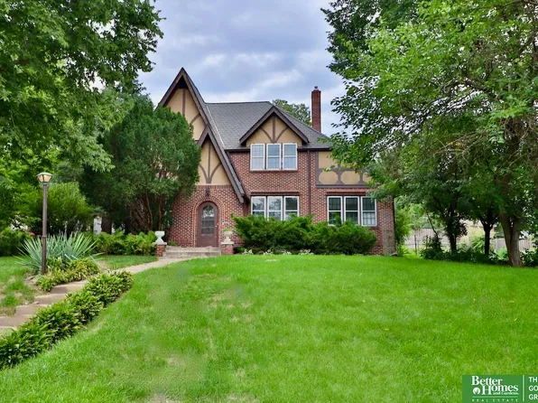 307 S Happy Hollow Blvd, Omaha, NE 68132