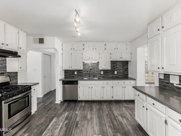 801 E RUTH Avenue, Phoenix, AZ 85020