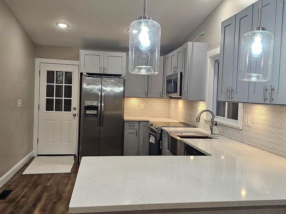 1st image of 26 Tangier Dr