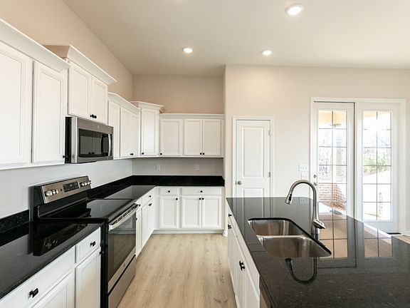 Kitchen 4