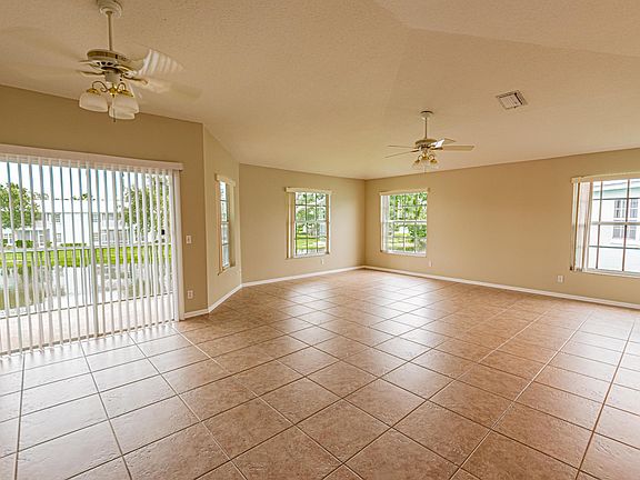 3rd image of 1140 SW Swan Lake Cir #1204