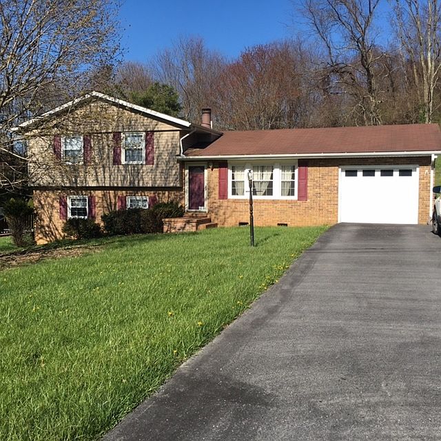 2nd image of 121 Pleasantview Dr