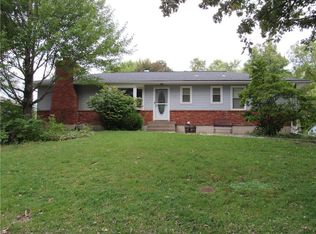 302 Gentry St, Liberty, MO 64068