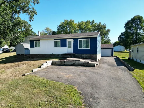 1553 Pawnee Blvd, Akron, OH 44312