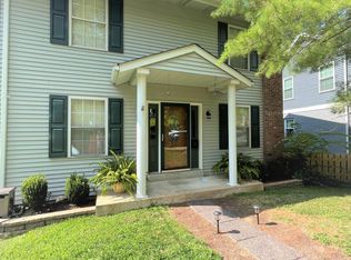 9 Clydehurst Dr, Saint Louis, MO 63119