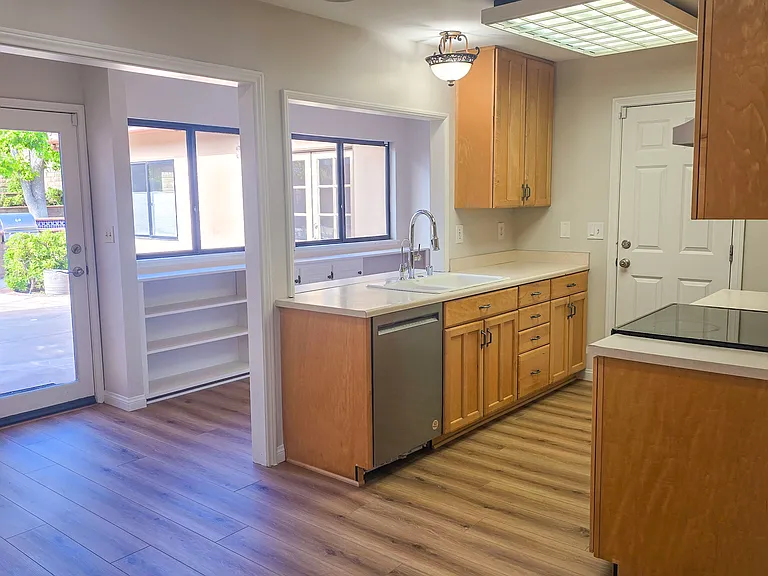 3105 Lodgewood St — Photo 105