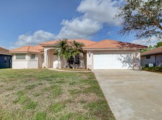 2337 SW Salmon Rd, Port Saint Lucie, FL 34953