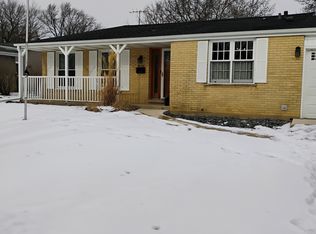 516 W Weathersfield Way, Schaumburg, IL 60193