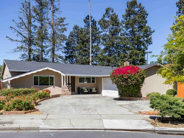10101 Richwood Dr, Cupertino, CA 95014