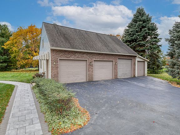 2nd image of 41W801 Northway Dr