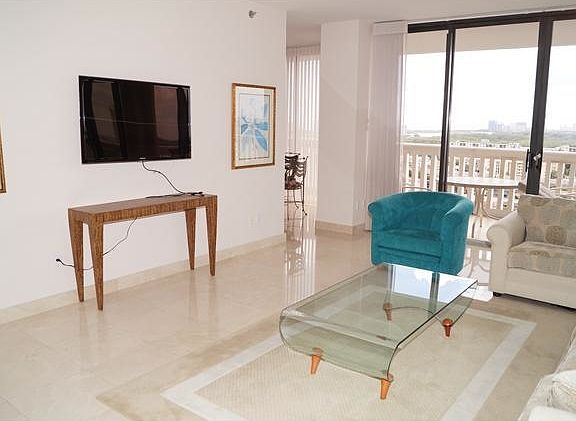 3rd image of 2000 Island Blvd APT 1803