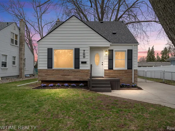 769 Coolidge Ave, Clawson, MI 48017