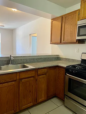 Rented by LDMI Realty Group LLC | media 31