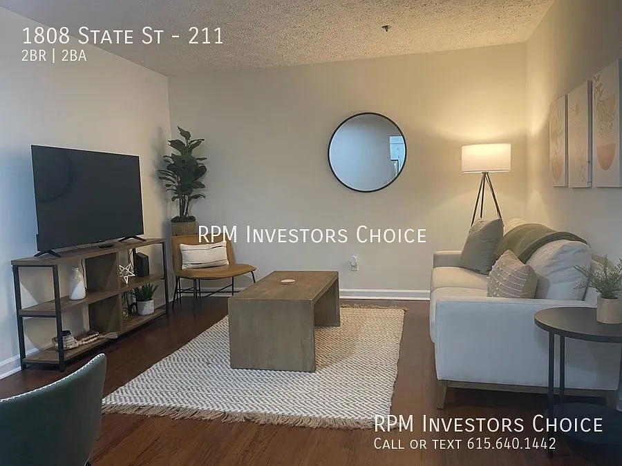 1808 State St #211