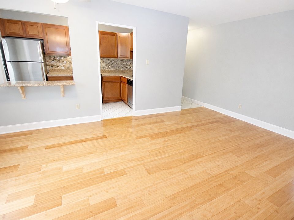 Living Room (Hardwood)