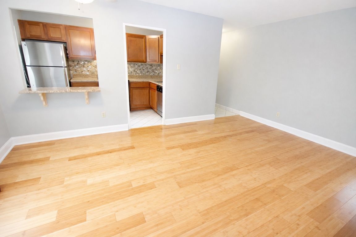 Living Room (Hardwood)