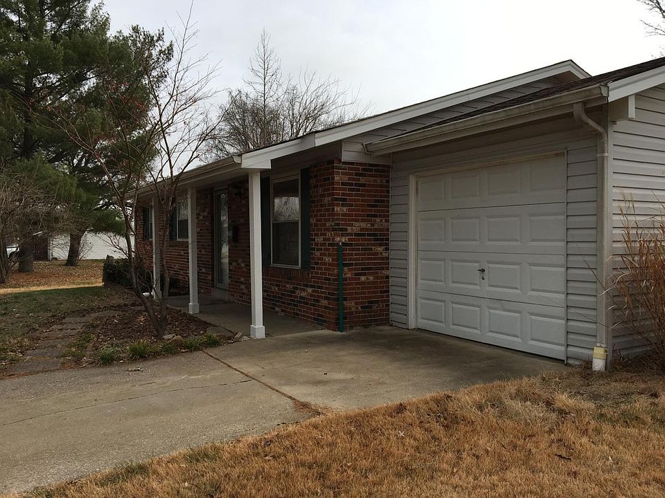 1st image of 2700 Freemantle Dr