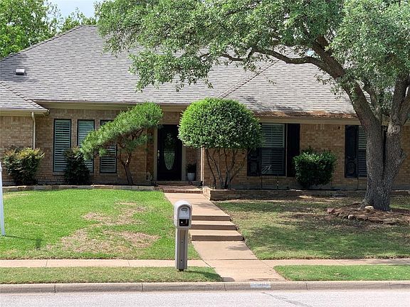 4th image of 500 Briarglen Dr