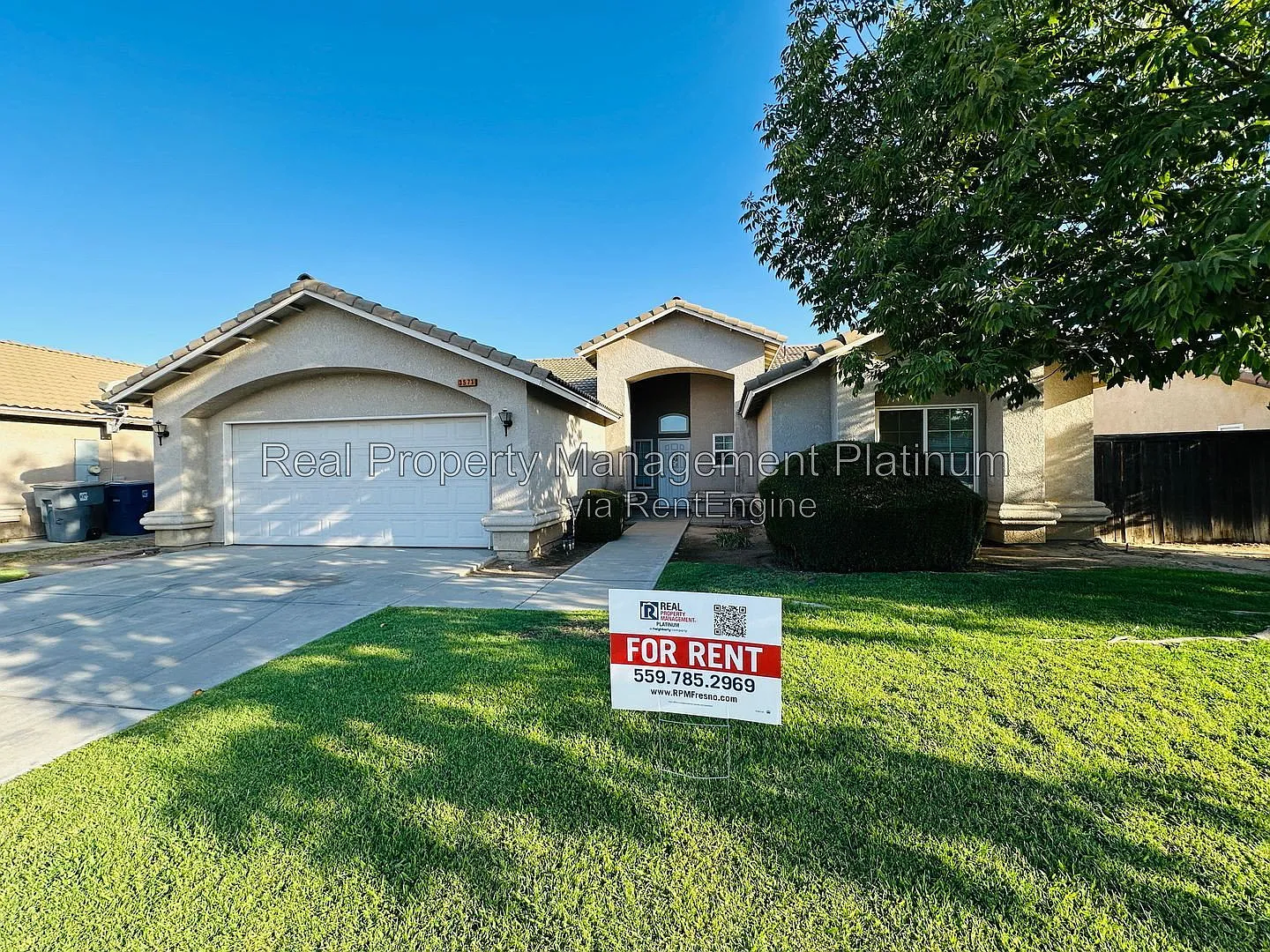 4 bed, 2.0 bath, 2015 sqft, $2,395 — Photo 1