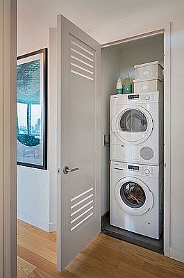 5th image of 605 W 42nd St APT 38N