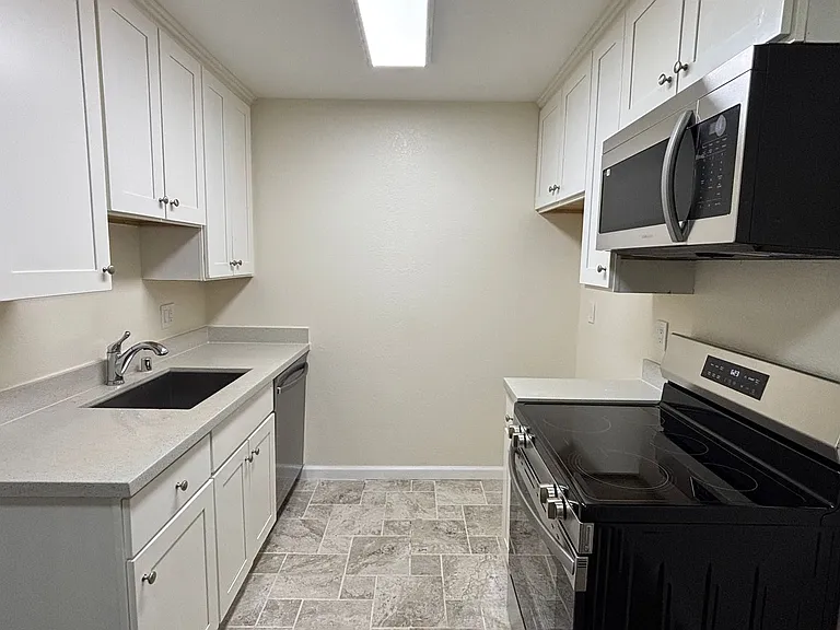 15065 Hesperian Blvd #29 — Photo 8